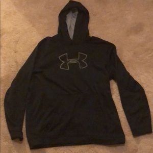 Black Under Armour Sweatshirt